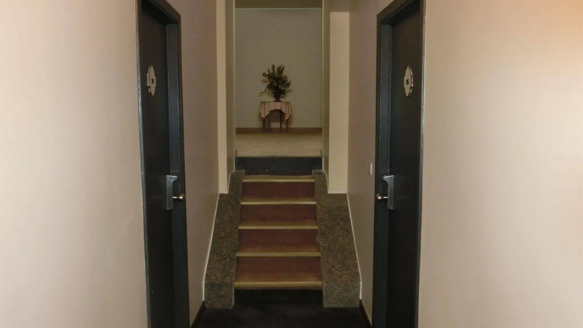 Hotel Bentley Brussels 2*,